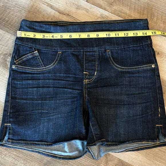 Rock & Republic Shorts Rock Republic Stretch Waist Dark Wash Denim